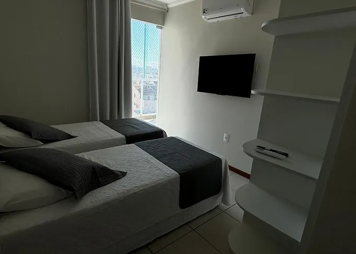 Apartamento Na Praia Do Morro - Condominio Praia Da Maruja - Na Quadra Da Praia
